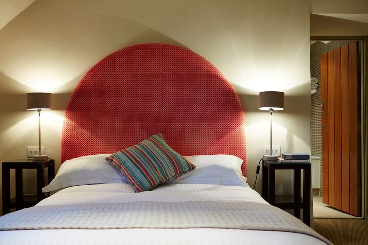 Room 2 of 39