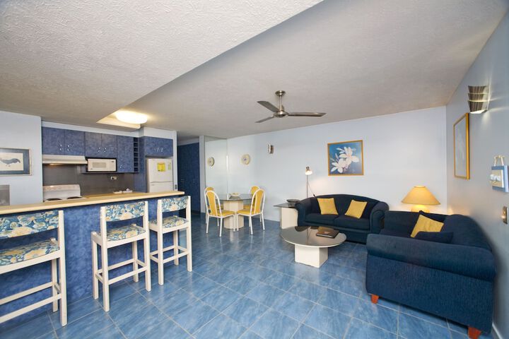 Room 12 of 24