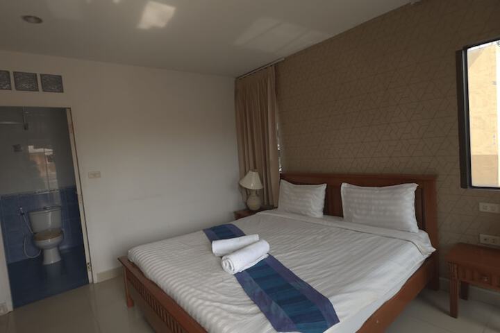 Room 19 of 31