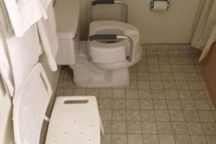Room 2 of 18