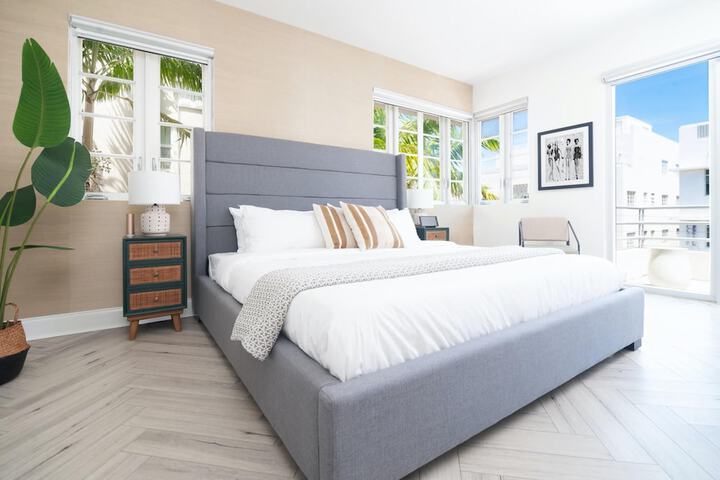 Deluxe King Bed Balcony (47 of 70)
