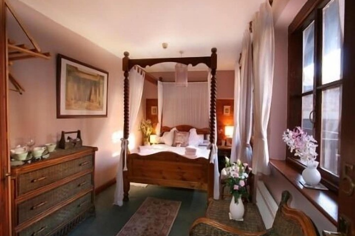 Room 20 of 61