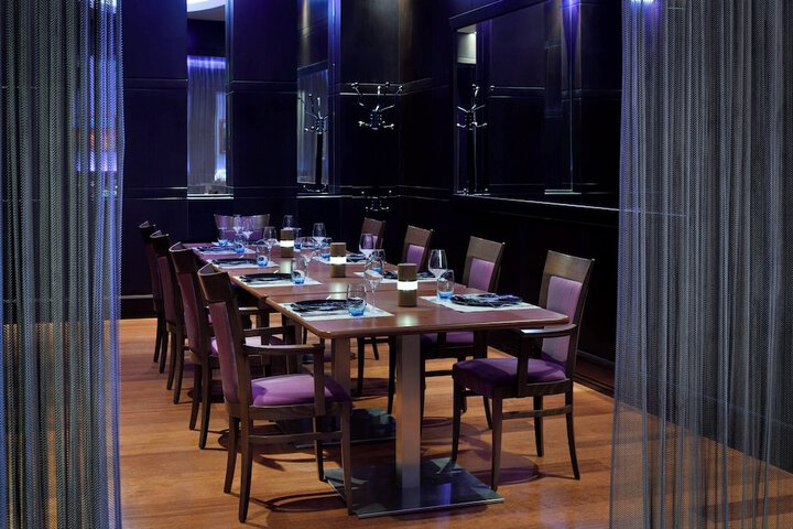 Dining 64 of 103