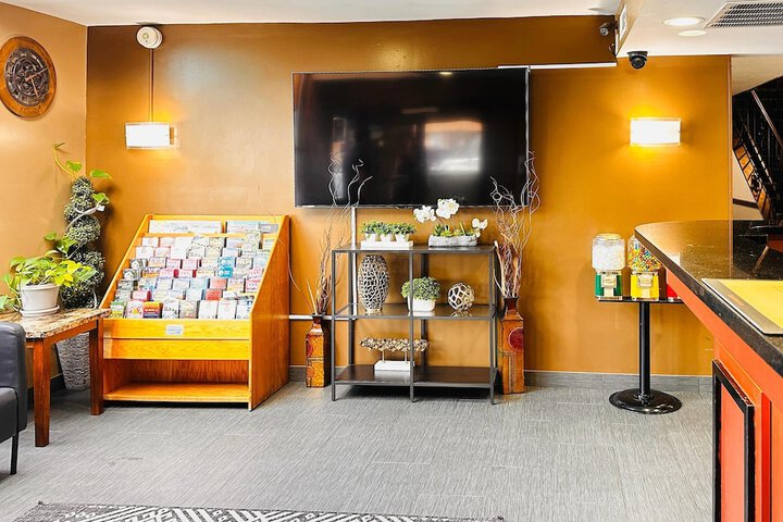 Lobby Entry