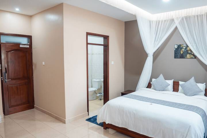 Room 13 of 46