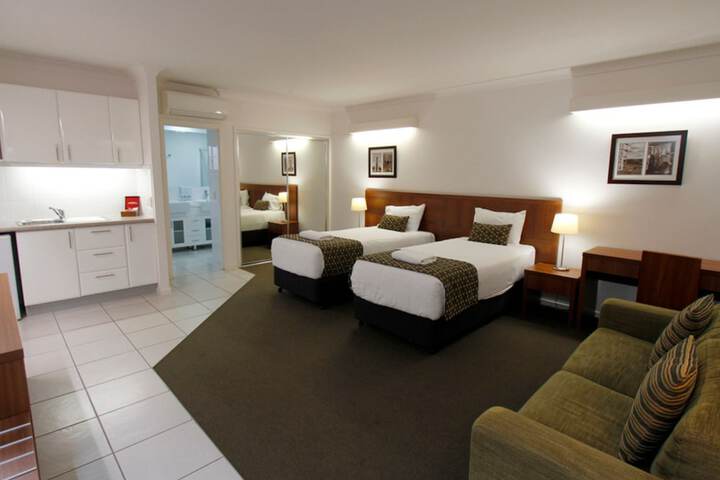 Room 8 of 38