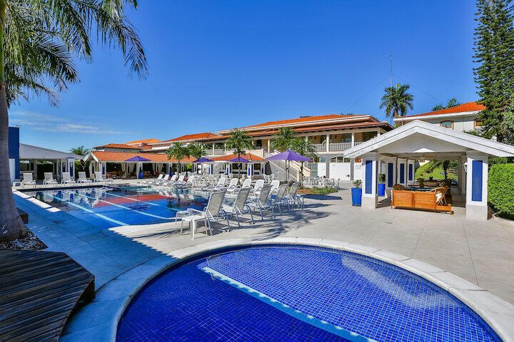 Hotel with Pool
