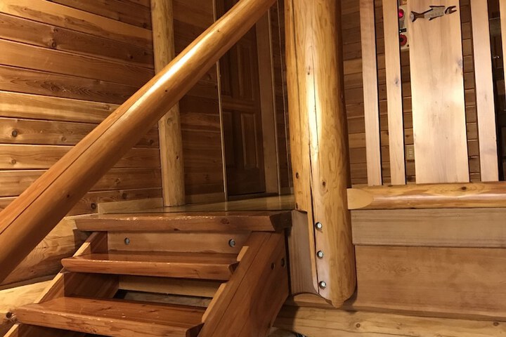 Room 16 of 60