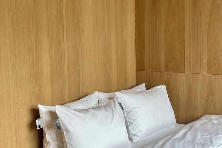 Room 21 of 85