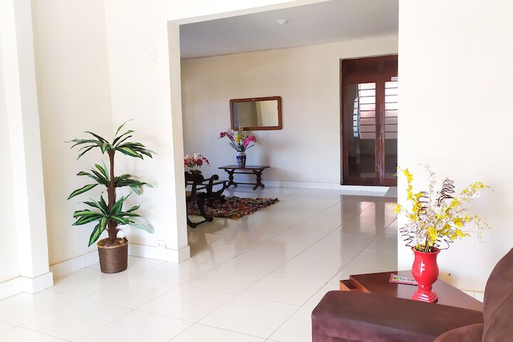 Room 9 of 21