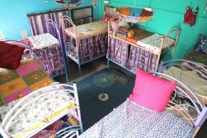 Room 8 of 25