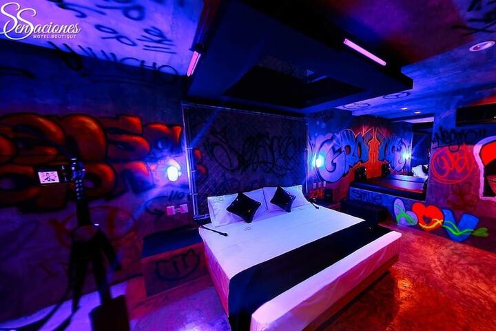 Room 18 of 70