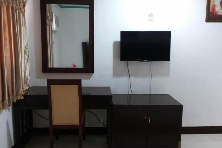 Room 4 of 22