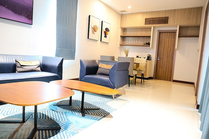 Room 82 of 313