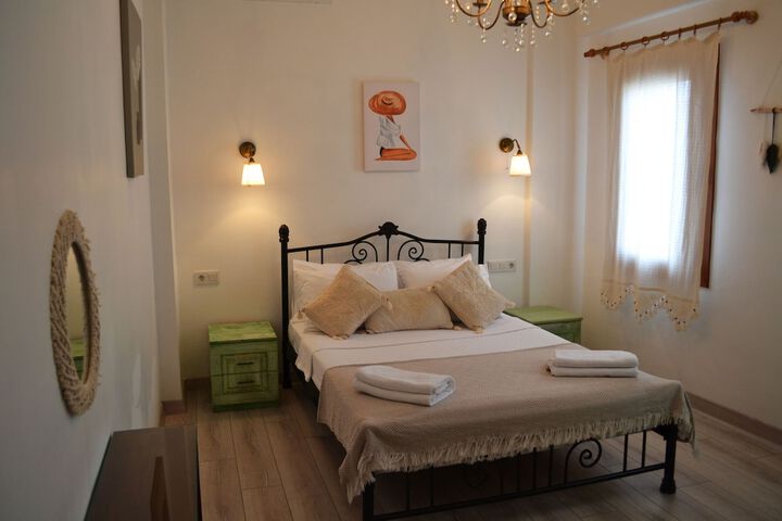 Room 3 of 15