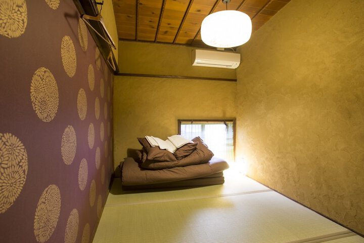 Room 13 of 66