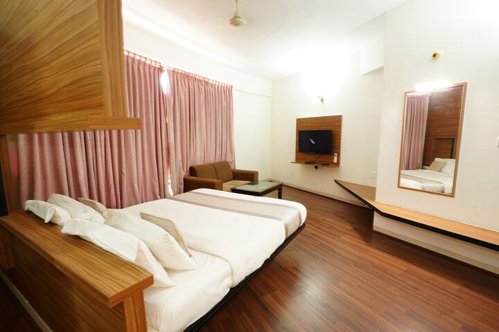Room 38 of 79