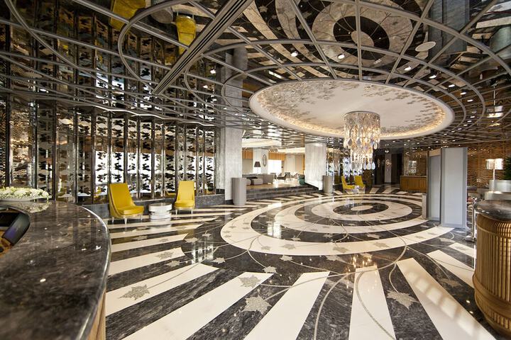 Guest Lobby