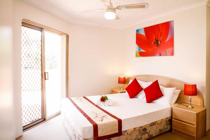Room 2 of 47