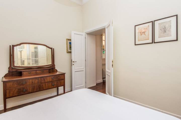 Room 11 of 49