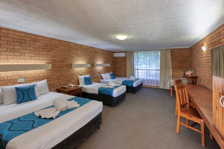 Room 4 of 29