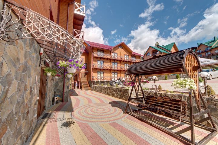Hotel 42 of 43