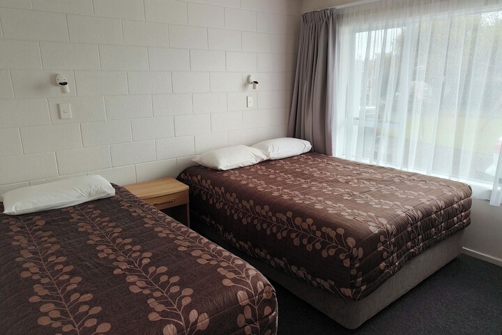 Room 12 of 92