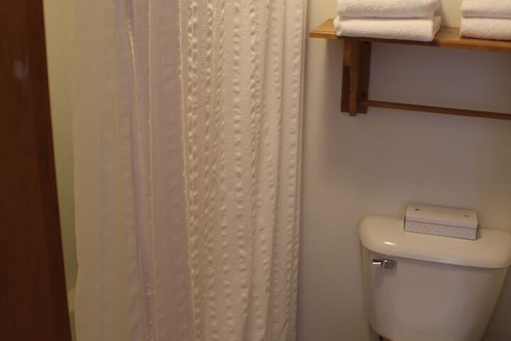 Room 111 of 173