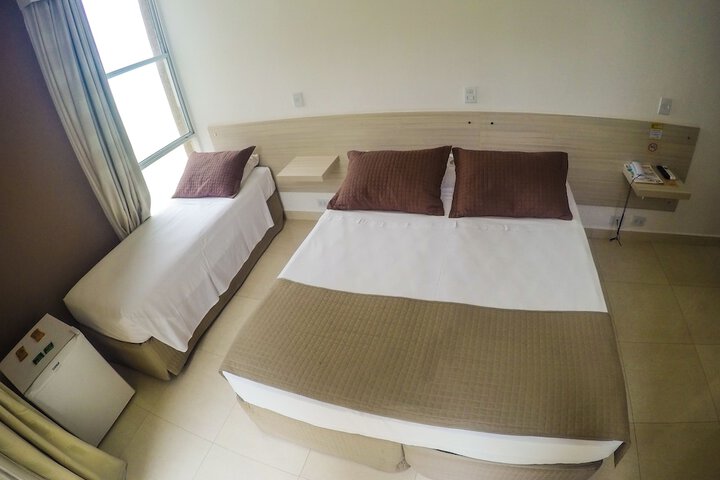 Room 5 of 117