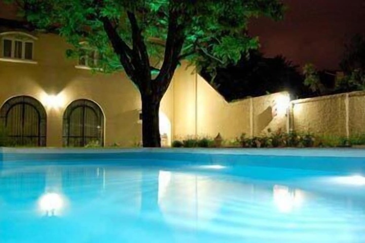 Hotel Pool