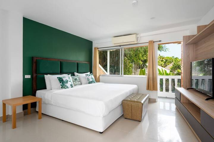 Room 5 of 94