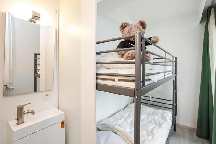 Room 6 of 21