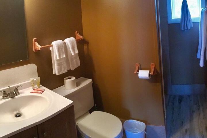 Room 7 of 35