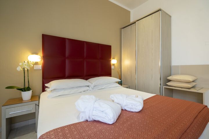 Room 34 of 129
