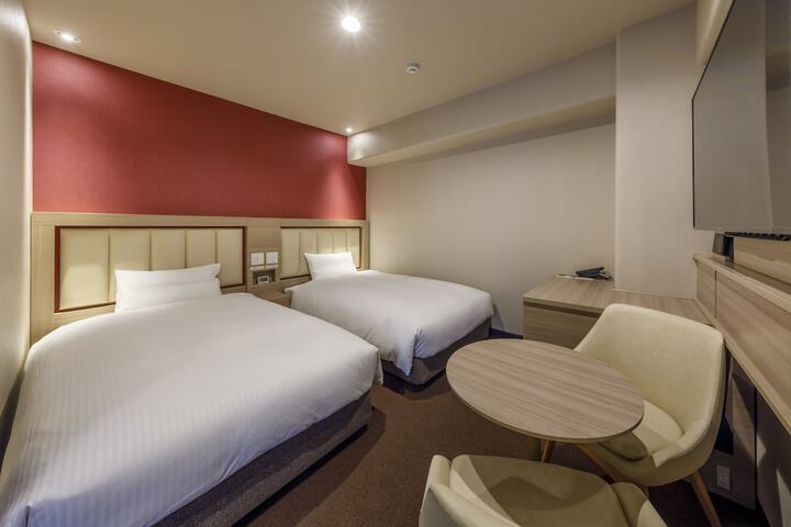Room 8 of 31