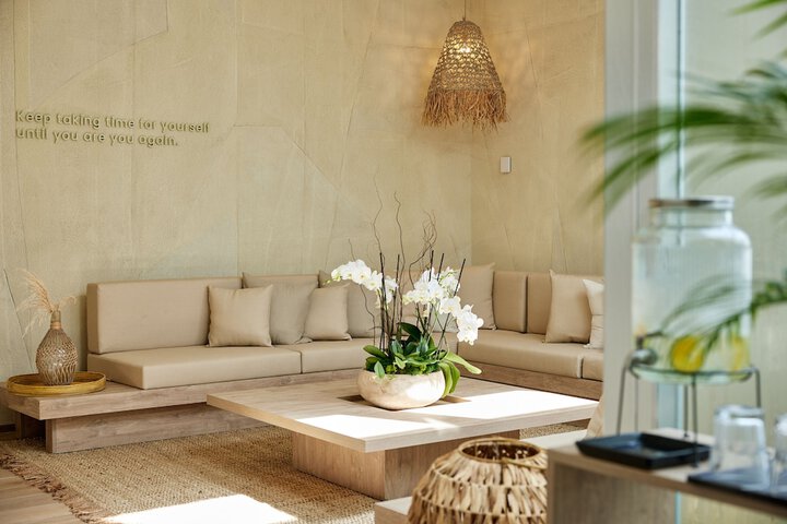 Hotel Interior 62 of 131