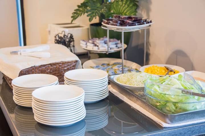 Breakfast/Coffee Service 156 of 177