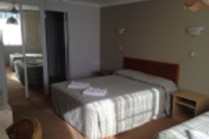 Room 53 of 84