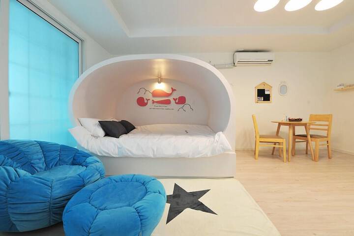 Room 5 of 40