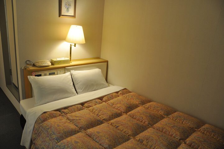 Room 19 of 49