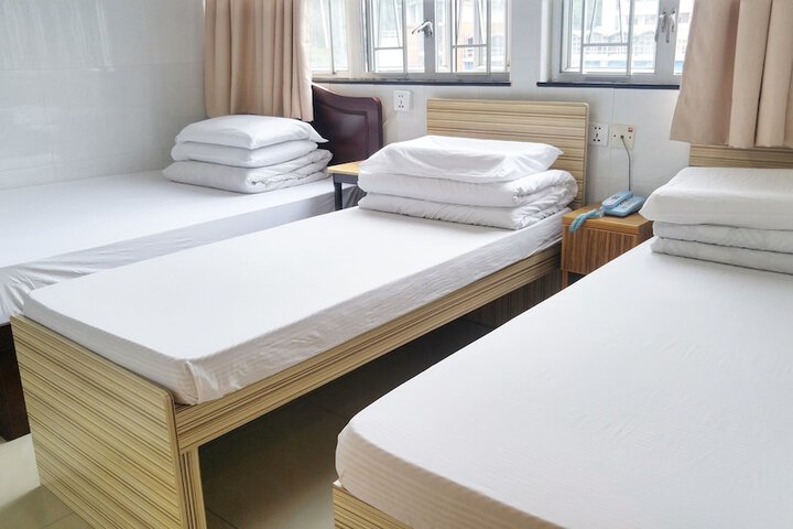 Room 10 of 23