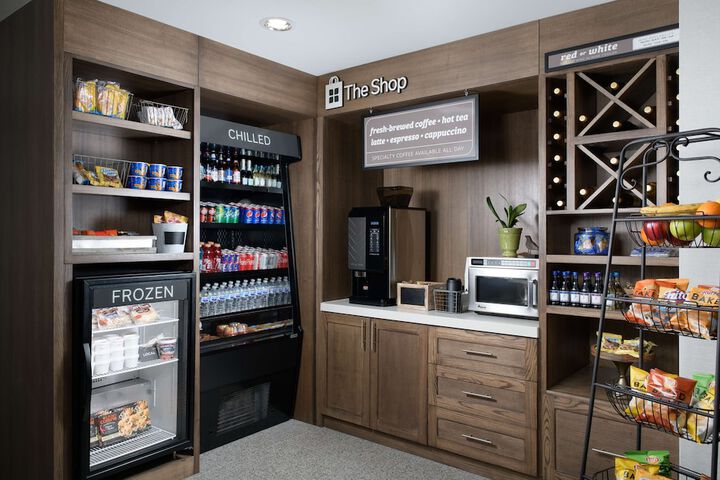 Snack bar