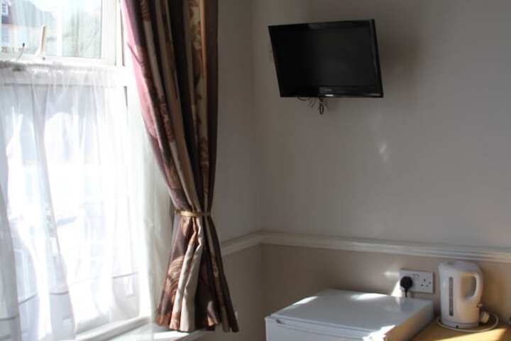 Room 4 of 19