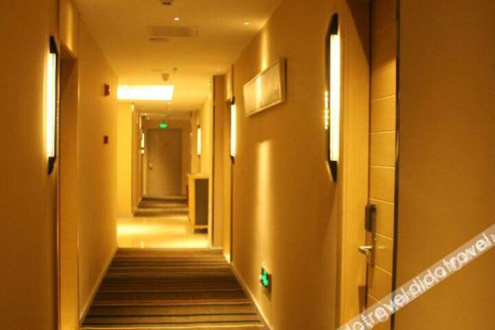Hotel Interior 9 of 24
