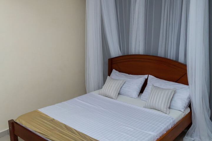 Room 6 of 29