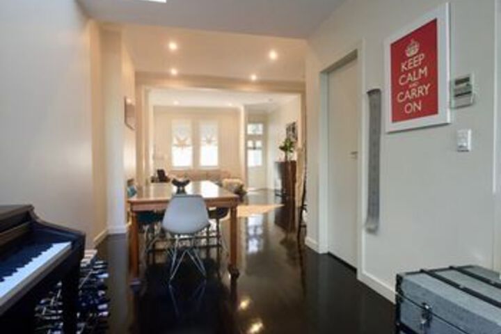 Room 11 of 24