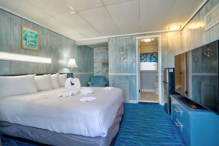 Room 43 of 111