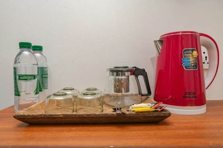 Breakfast/Coffee Service 28 of 47