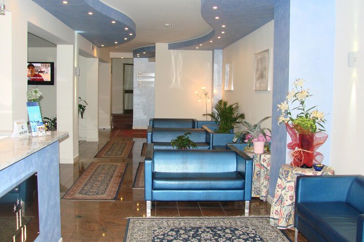 Guest Lobby