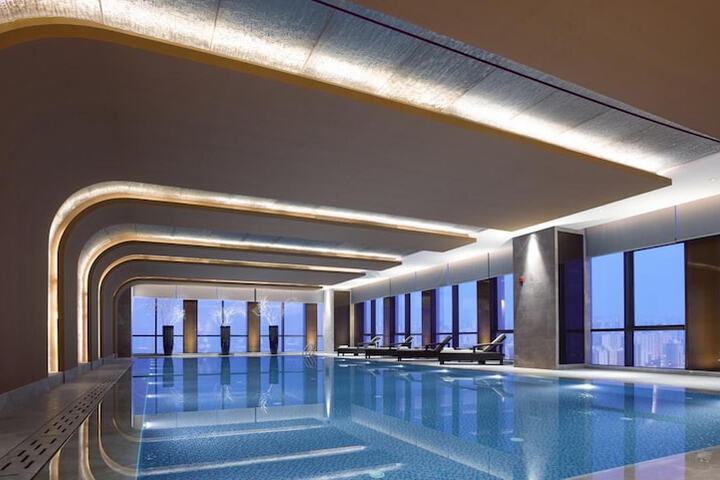 Pool 33 of 57